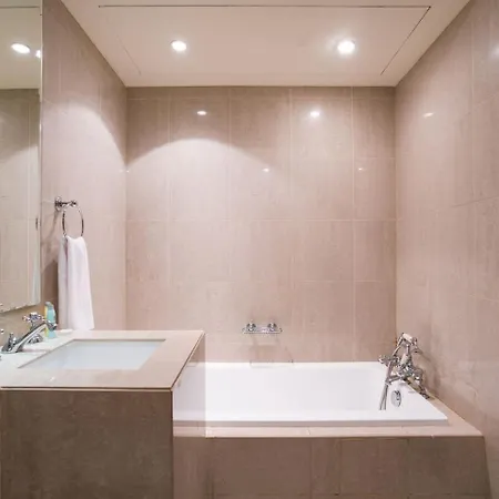 Guestready - Mid-Eastern Retreat In Downtown Dubai Apartment Exterior photo
